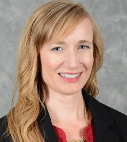 Amanda Standerfer Headshot