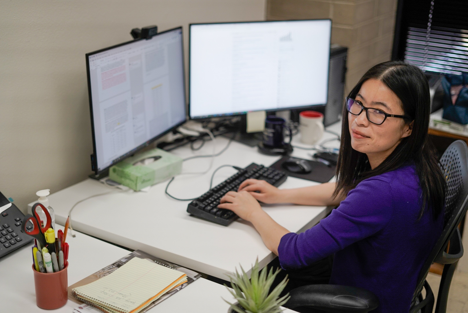 Chaoqun Ni at computer