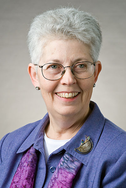 Louise Robbins headshot