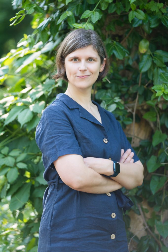 Headshot of Betsy Bird
