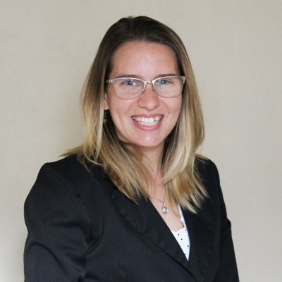 Emma Davis headshot
